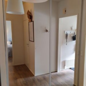 Slim Line liukuovet eteisessä