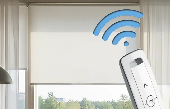 Moottoroidut rullaverhot